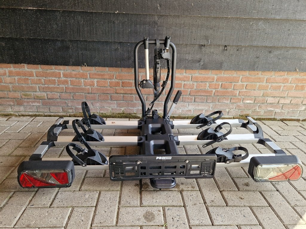 Pro User FG3, Ophalen, 3 fietsen of meer, Zo goed als nieuw, Trekhaakdrager