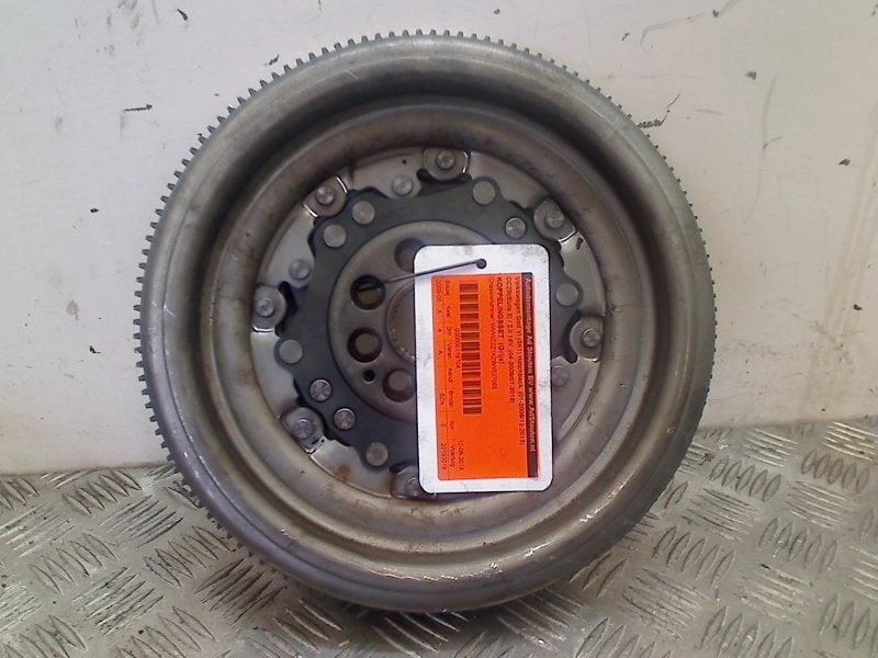 Koppelingsset Volkswagen Golf VI (5K1) (2009-04/2012-11), Gebruikt, Volkswagen, Volkswagen AG, Kundenbetreuung@volkswagen.de