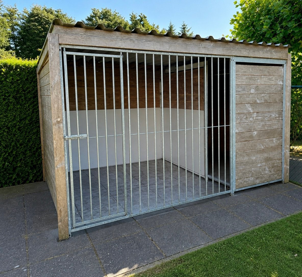 Complete kennel met overdekt (nacht)verblijf, goede staat!, Dieren en Toebehoren, Hondenhokken, Ophalen, 100 cm of meer, Hondenhok