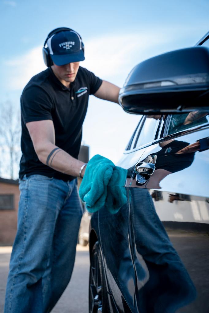 HH Detailing Ede – Professionele Auto Reiniging op Locatie, Krasverwijdering