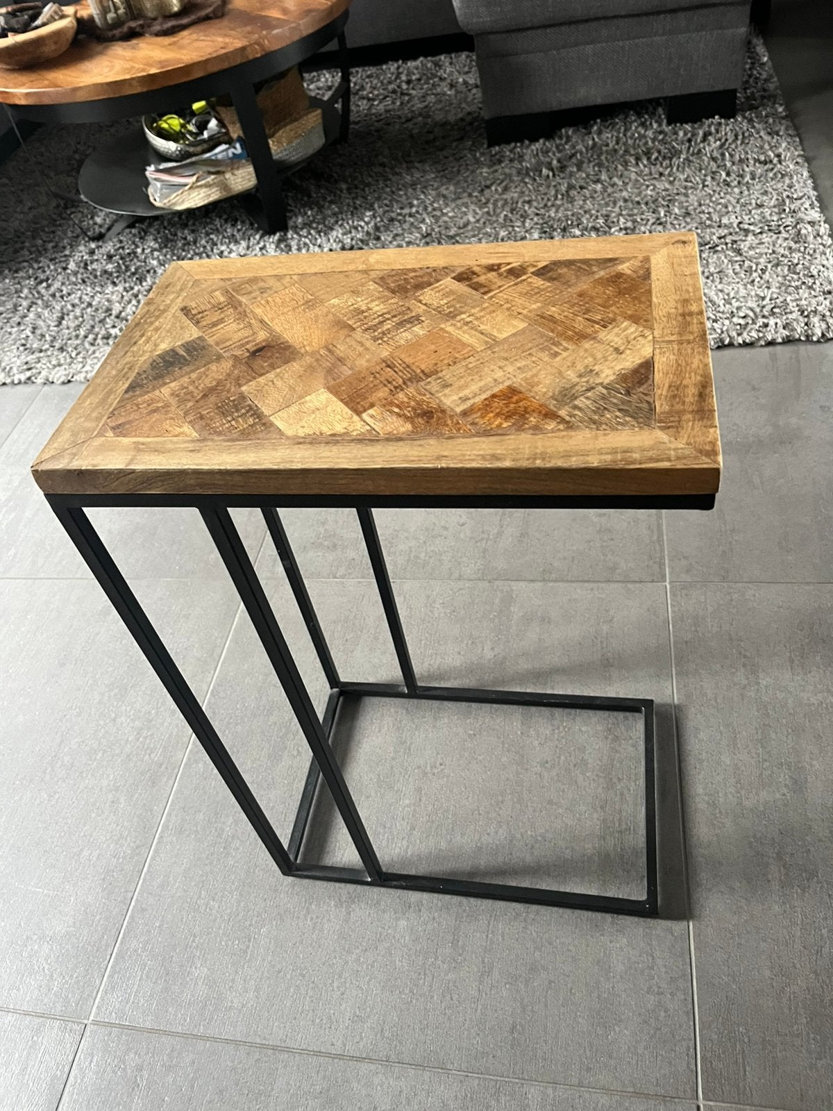 Mango bijzettafel, Ophalen, 50 tot 100 cm, Zo goed als nieuw, Metaal