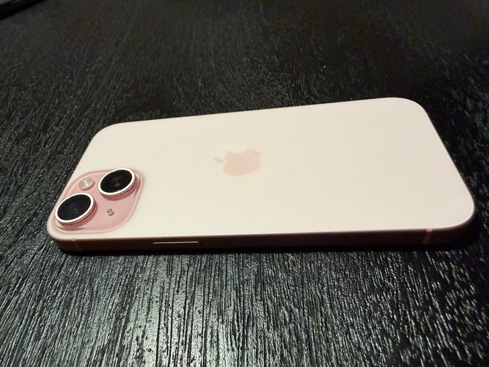 Foto 5 van iPhone 15 roze 128 GB opslag