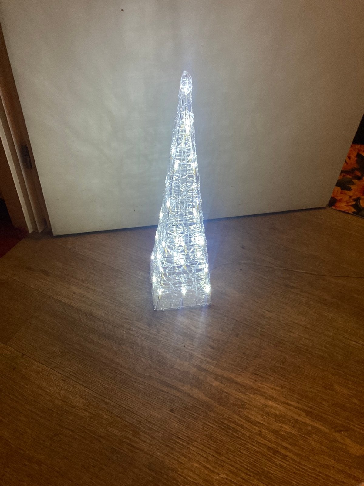 PYRAMIDE, Ophalen, Zo goed als nieuw