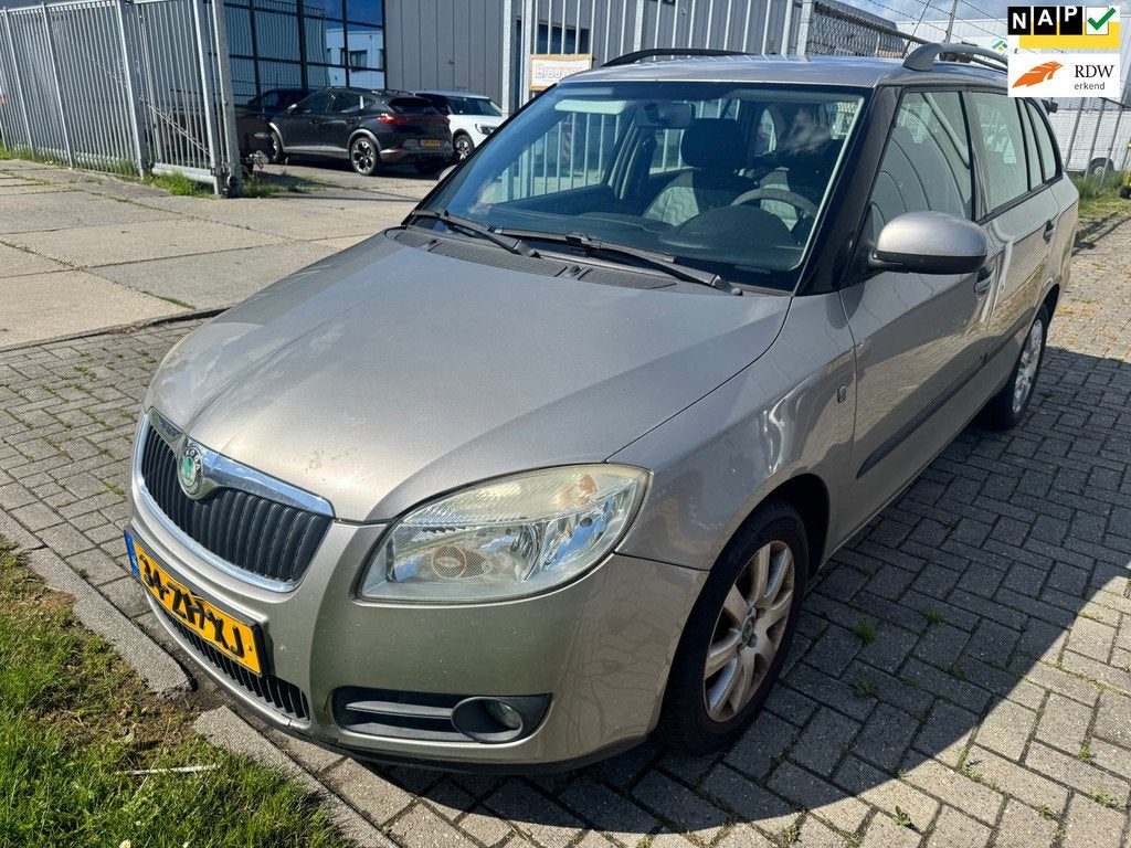 Skoda Fabia Combi 1.4-16V Ambiente, Auto's, Skoda, Bedrijf, Te koop, Fabia, ABS, Airbags, Airconditioning, Boordcomputer, Centrale vergrendeling
