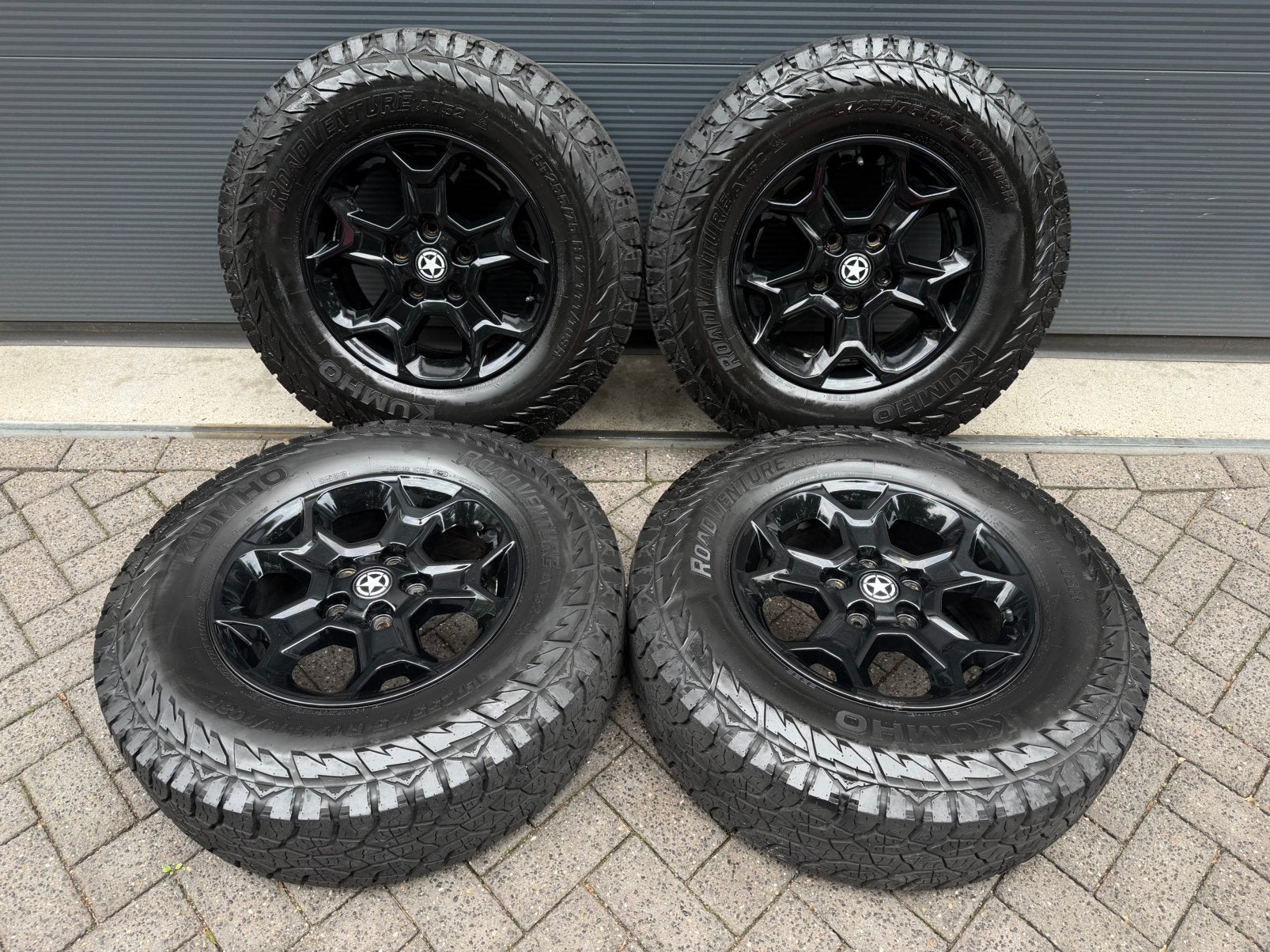 Originele Jeep Wrangler Banden + Velgen 5 Stuks 255/75/17, Ophalen, Gebruikt, 255 mm, Banden en Velgen