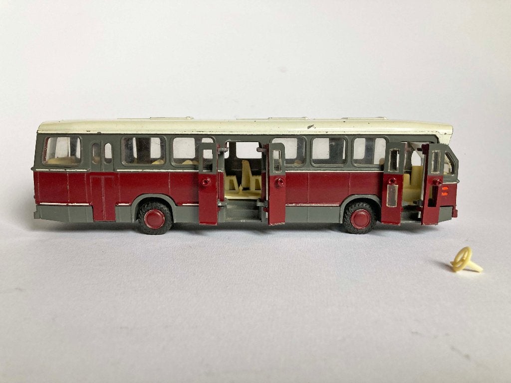 Rode DAF-CITYBUS, Lion Toys No. 38, stuurtje los, Hobby en Vrije tijd, Modelauto's | Overige schalen, Ophalen of Verzenden, Gebruikt