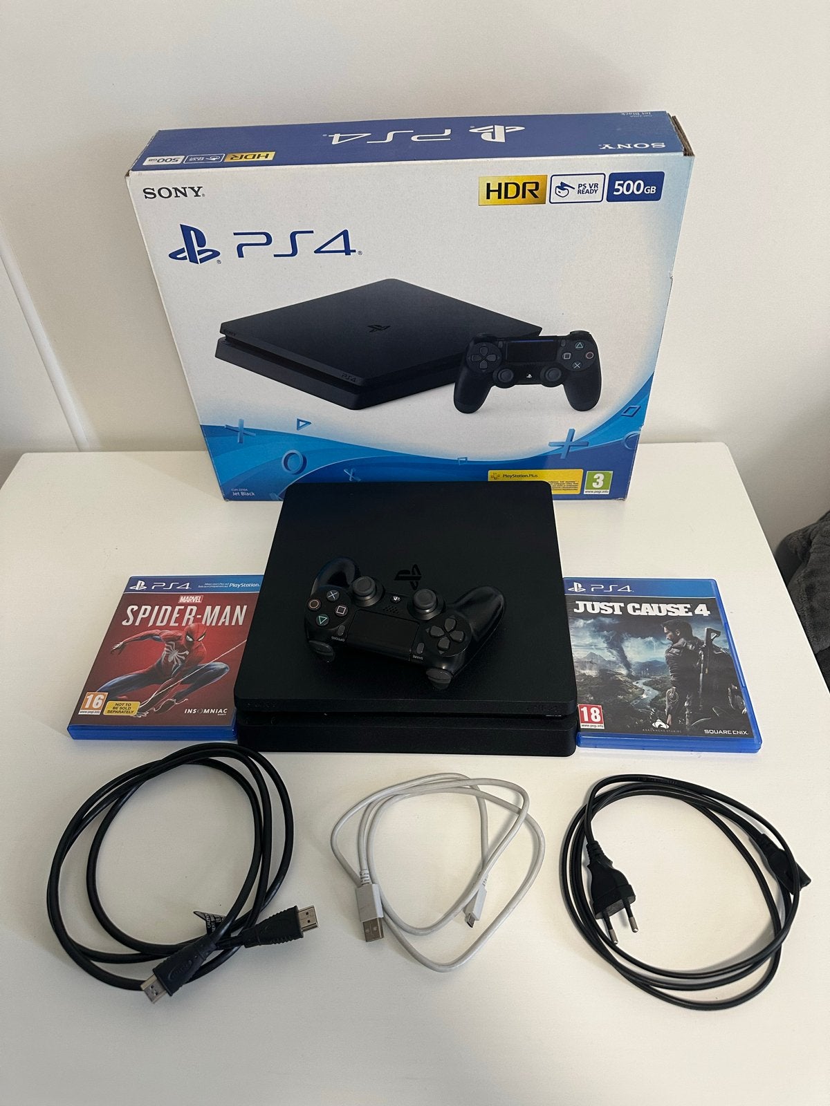 Sony PlayStation 4 Slim 500GB met 2 games en controller, Ophalen, Zo goed als nieuw, Met 1 controller, Slim