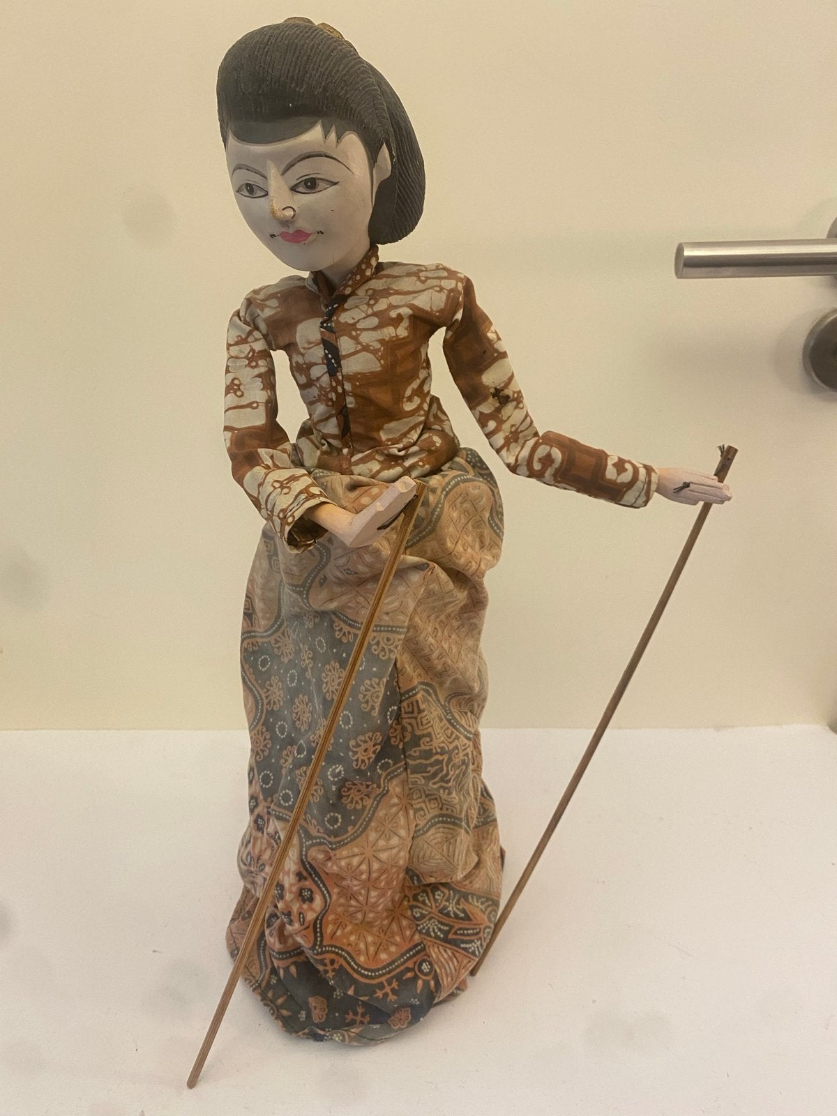 Originele Indonesische Wajang Vrouwelijke Figuur, Ophalen of Verzenden, Gebruikt, Overige typen