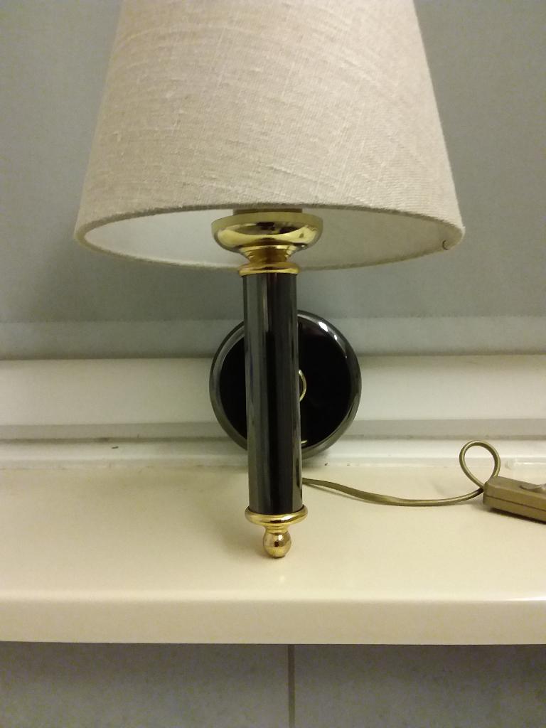 WANDSCHEMERLAMP KLASSIEK., Ophalen, Gebruikt, Overige materialen, Klassiek