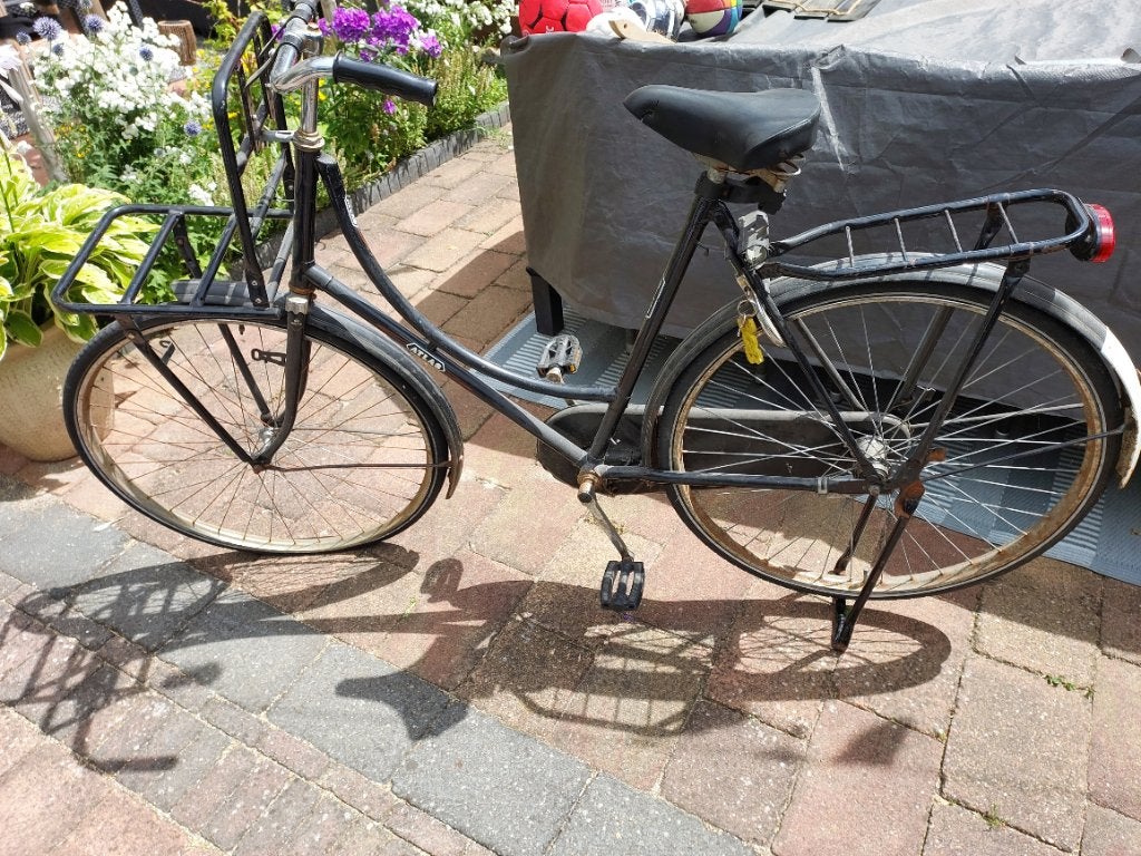 Atlas damesfiets, Fietsen en Brommers, Fietsen | Dames | Damesfietsen, Terugtraprem, Gebruikt, 56 cm of meer, Ophalen