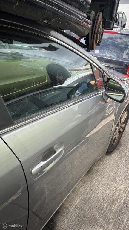 Voordeur rechts  Toyota Avensis Wagon III ('06-'15), Ophalen, Gebruikt, Deur, Toyota