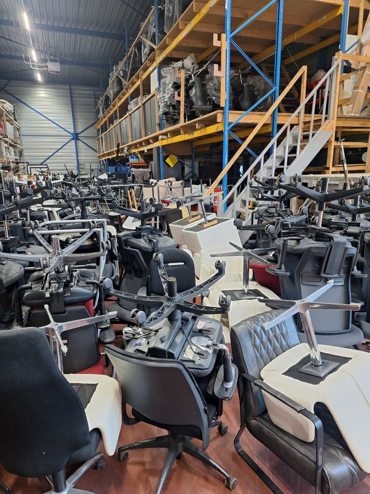 Export diverse stoelen - 5 euro per stuk, Ophalen