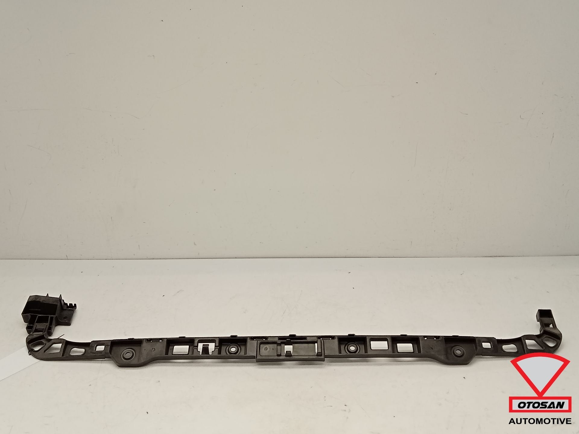 VW Golf 6 Achterbumper Geleider 5K6807863, Gebruikt, Volkswagen, Volkswagen AG, Bumper