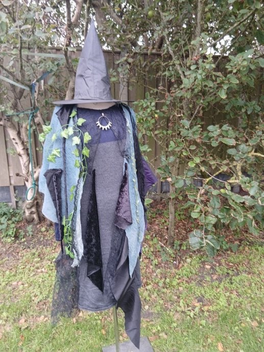 Gave blauw-grijze heksenjurk mt M, Maat 38/40 (M), Carnaval, ., Ophalen of Verzenden