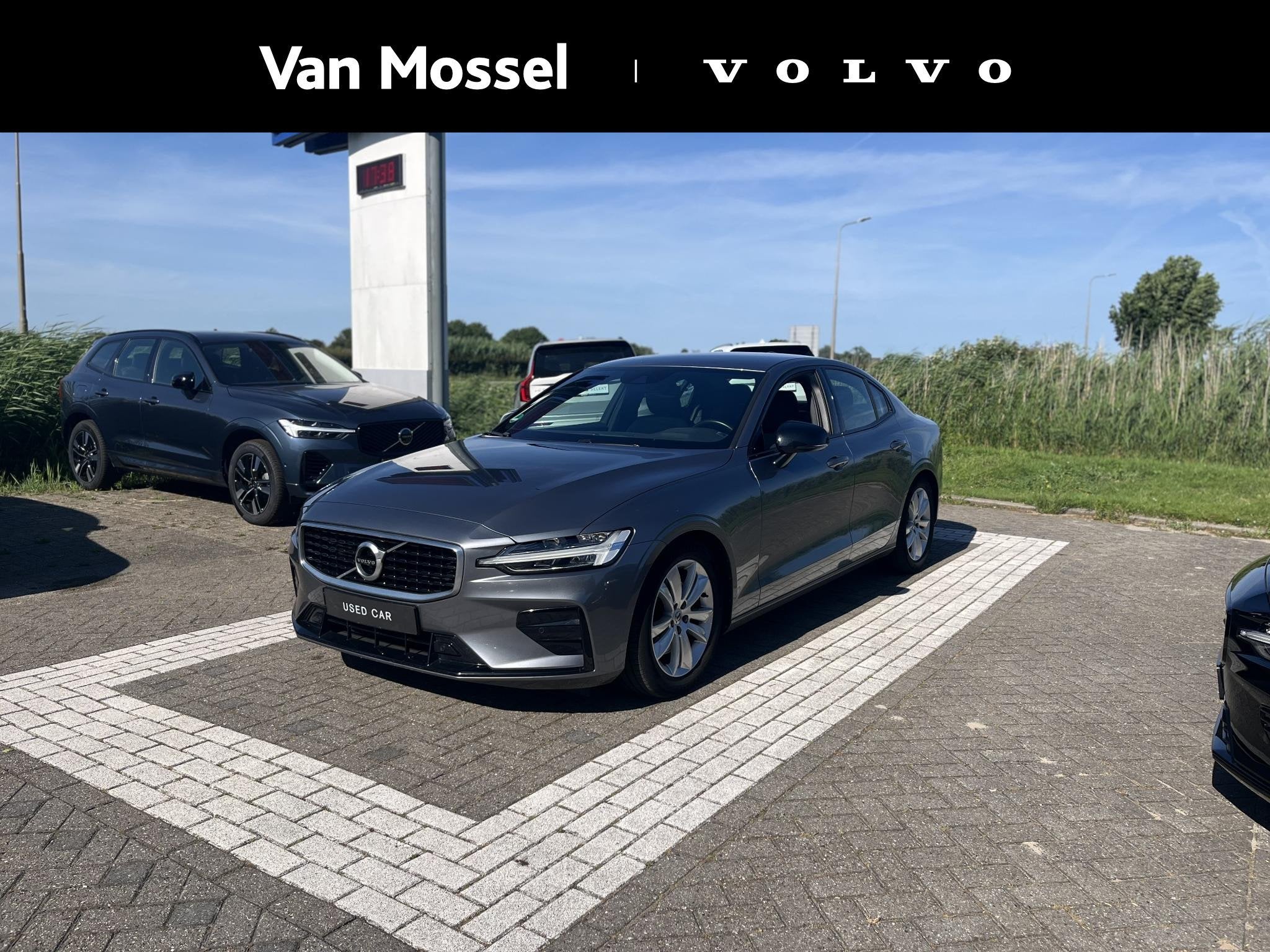 Volvo S60 T4 R-Design | Trekhaak | Memoryseats | Parkeercame
