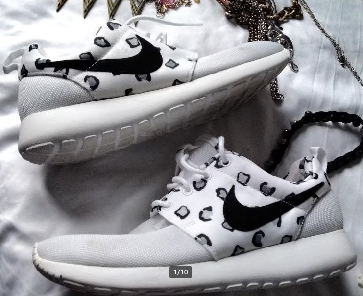 Nike Schoenen Sneakers Roshe Run Print Leopard Maat 40, Wit, Nike, Ophalen of Verzenden, Sneakers of Gympen