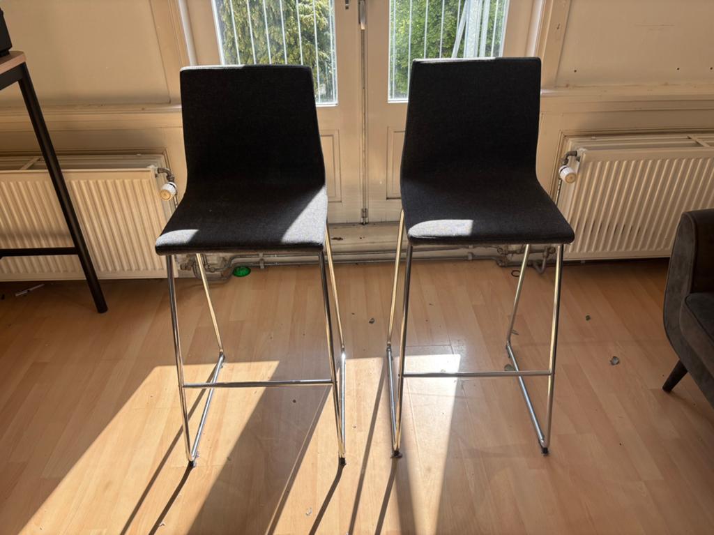 Barkrukken Lilanas ikea, Huis en Inrichting, Barkrukken, 2 krukken, Ophalen, Zo goed als nieuw, 90 cm of meer