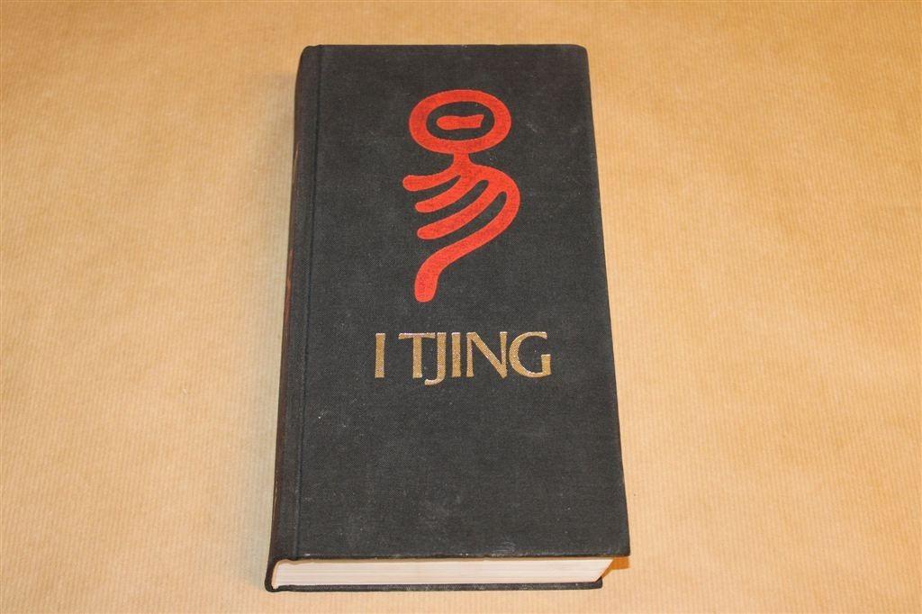 I Tjing het Boek der Verandering — Klassiek Orakelboek, Ophalen of Verzenden, Gelezen, Overige onderwerpen, Achtergrond en Informatie