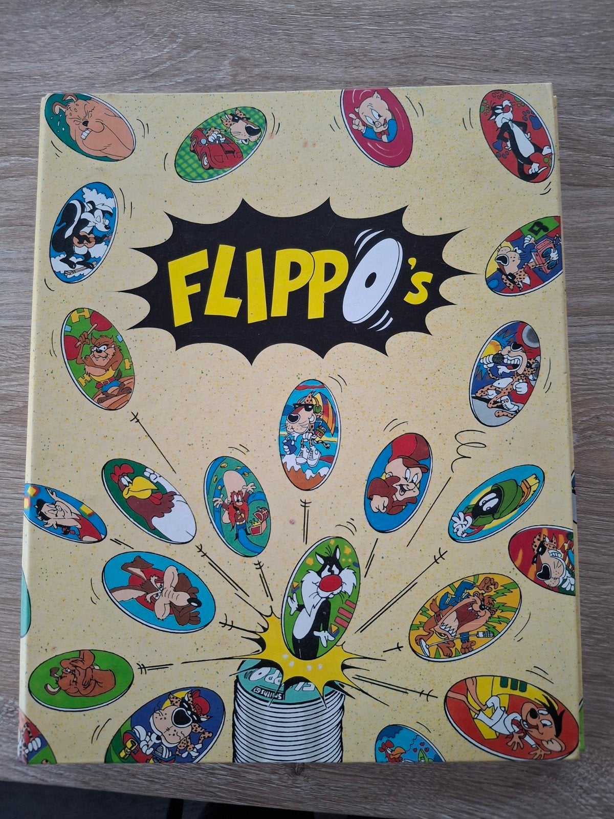 Flippo's verzamelmap Looney Tunes, Verzamelen, Flippo's, Ophalen of Verzenden, Looney Tunes, Map, Album of Poster, Met verzamelmap(pen)