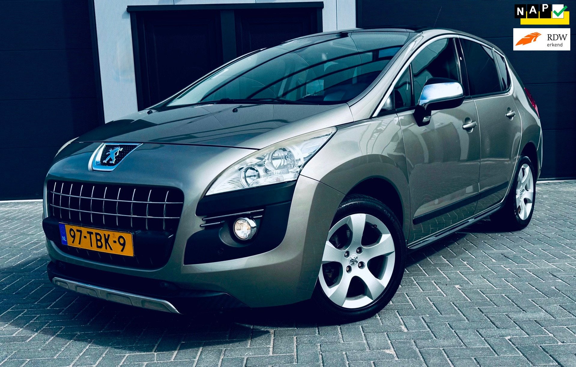 Peugeot 3008 1.6 THP Allure /D-Ketting V.V /Automaat/ RIJKLA, Auto's, Peugeot, Euro 5, Stof, Gebruikt, Zwart