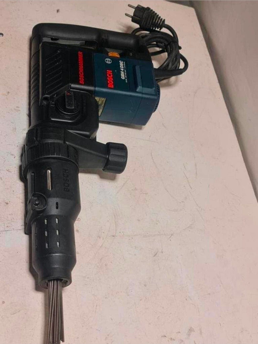 Bosch elektrische naaldbikhamer
Goed staat, Bosch, Ophalen of Verzenden, Zo goed als nieuw, N.v.t