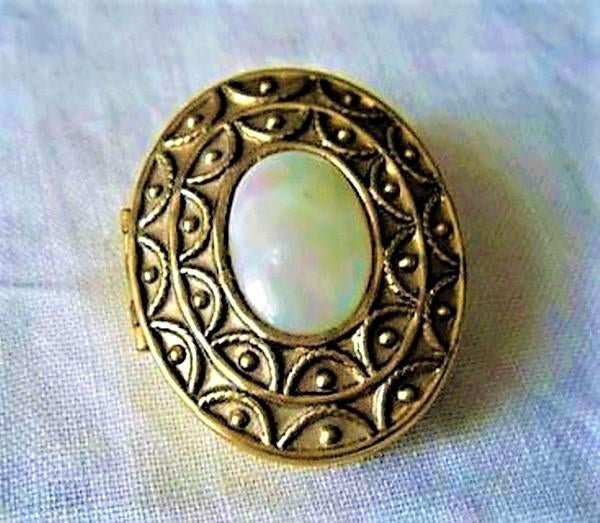 Leuke broche / hanger voor parfum, Avon (7886-1073), Sieraden, Tassen en Uiterlijk, Kettinghangers, Nieuw, Overige materialen