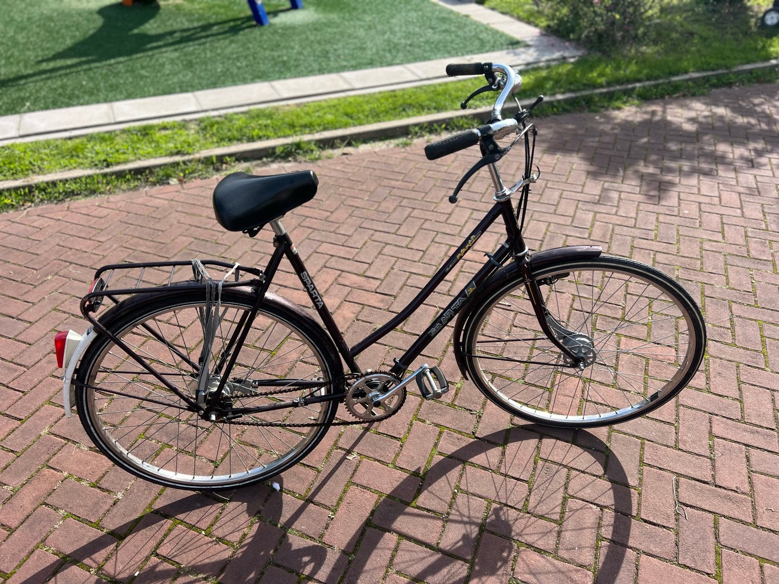 Sparta Damesfiets - Klassieke Nederlandse Stadsfiets, Ophalen of Verzenden, Gebruikt, Sparta, (Extra) lage instap