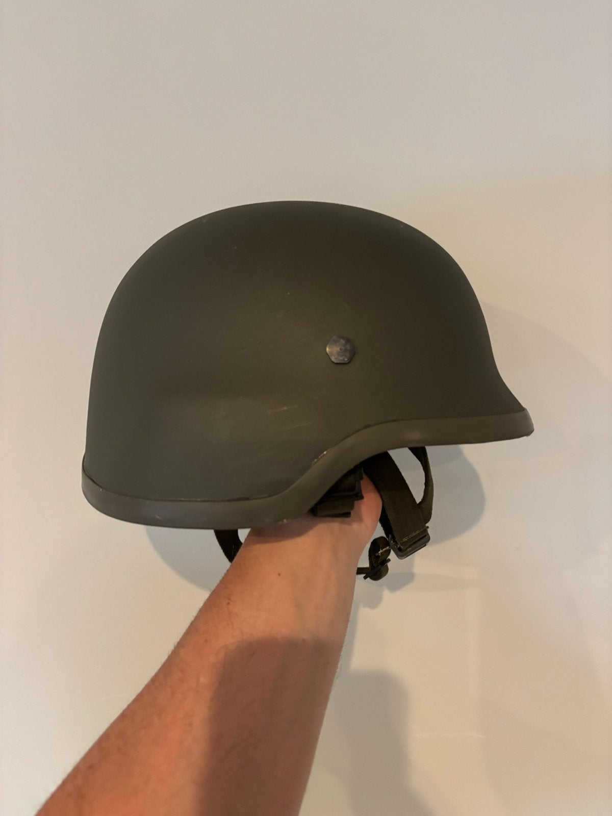 Militaire helm - Groen - Landmacht, Ophalen of Verzenden, Landmacht, Overige gebieden, Helm of Baret