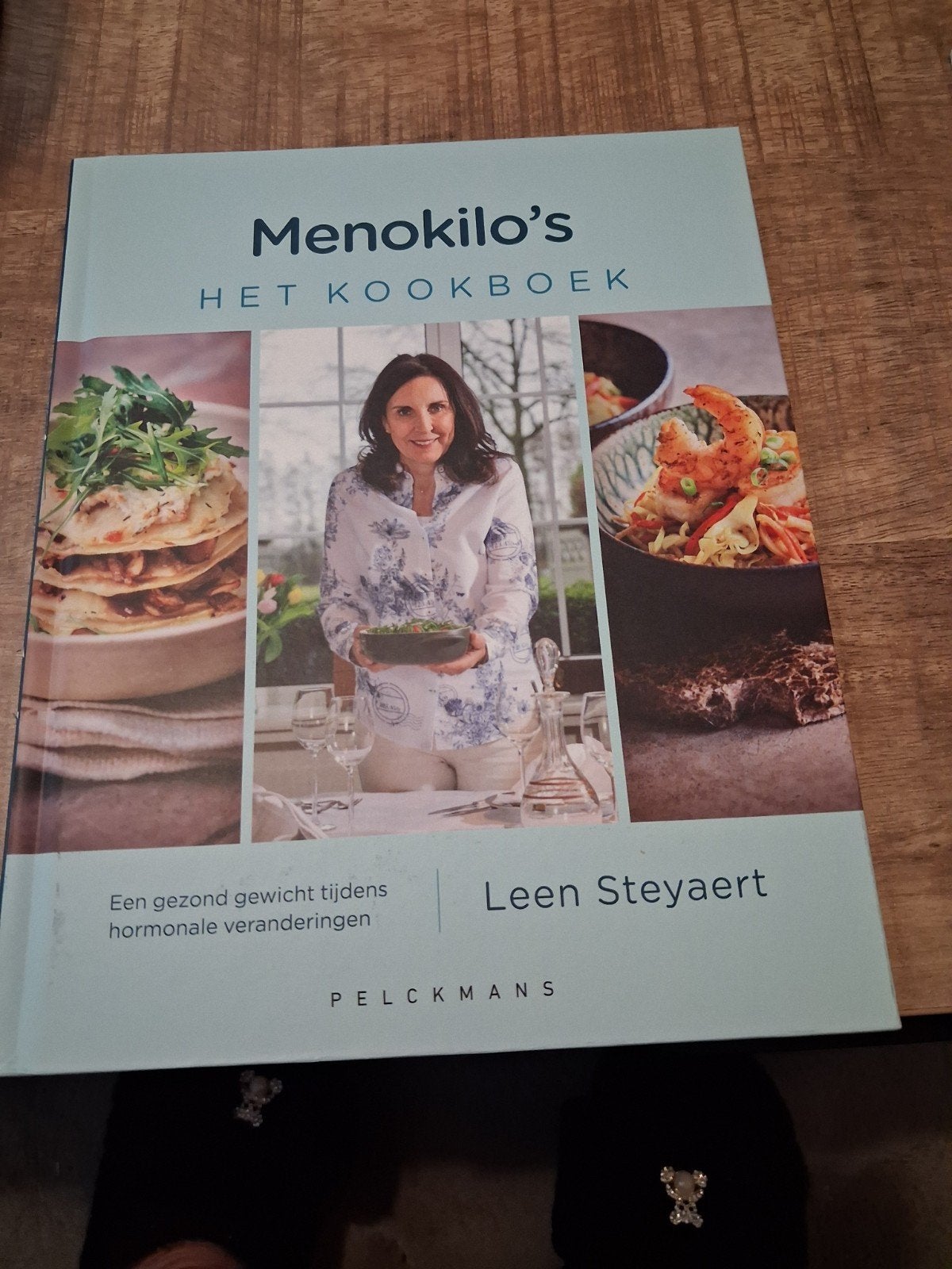 Menokilo's Het Kookboek - hore veranderin, Voorgerechten en Soepen, Ophalen of Verzenden, Zo goed als nieuw, Leen Steyaert
