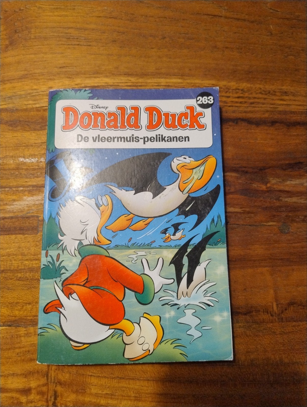 Donald Duck 263 - De vleermuis-pelikanen, Ophalen of Verzenden, Gelezen