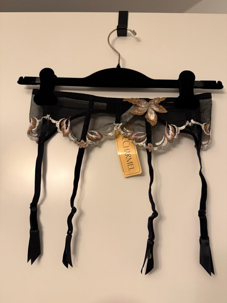 Lise Charmel Jarretelgordel Zwart met Borduurwerk size M, Kleding | Dames, Ondergoed en Lingerie, Ophalen of Verzenden, Zwart