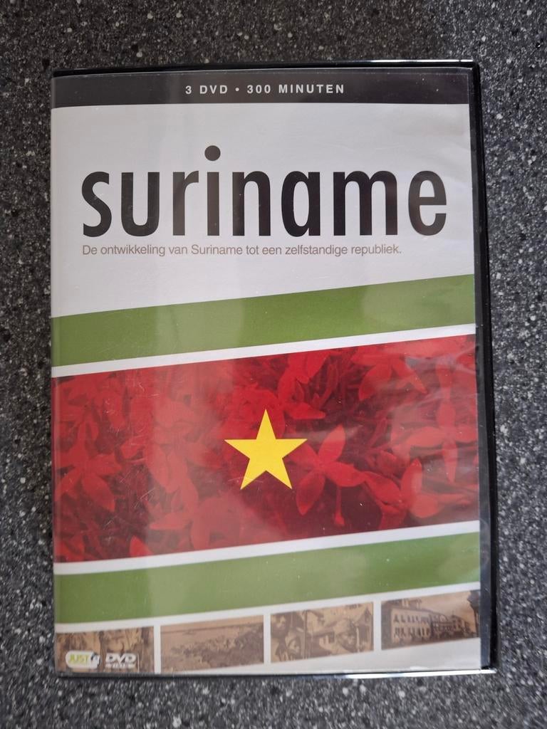 Suriname: Ontwikkeling tot Zelfstandige Republiek (3 DVD), Alle leeftijden, Boxset, Ophalen of Verzenden, Politiek of Geschiedenis