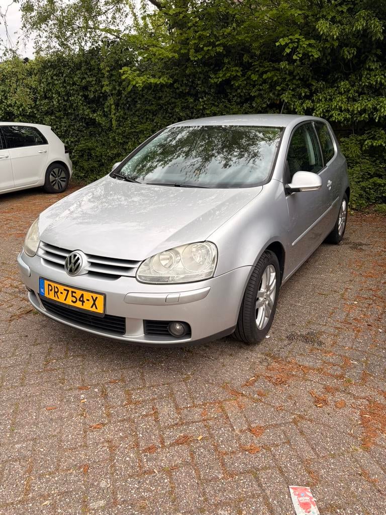 Volkswagen Golf 1.4 16V 3D 2007, Auto's, Voorwielaandrijving, Stof, 610 kg, 49 €/maand