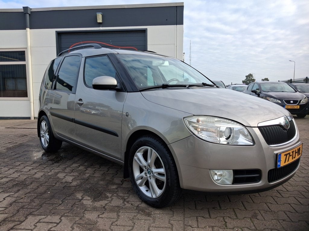 Skoda Roomster 1.4-16V 119.000Km Nap/Panoramadak/Leer, Auto's, Dealer onderhouden, Gebruikt, Zwart, 4 cilinders