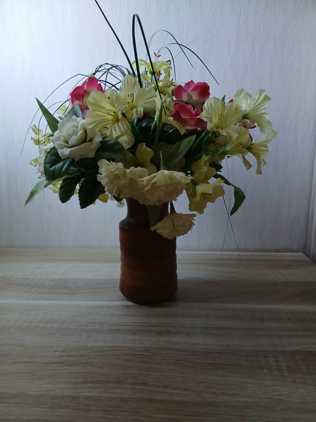 Vaas ( Hoogte 16 cm) Met Droogboeket, Binnen, Gebruikt, Ophalen of Verzenden, Inclusief kunstbloemen