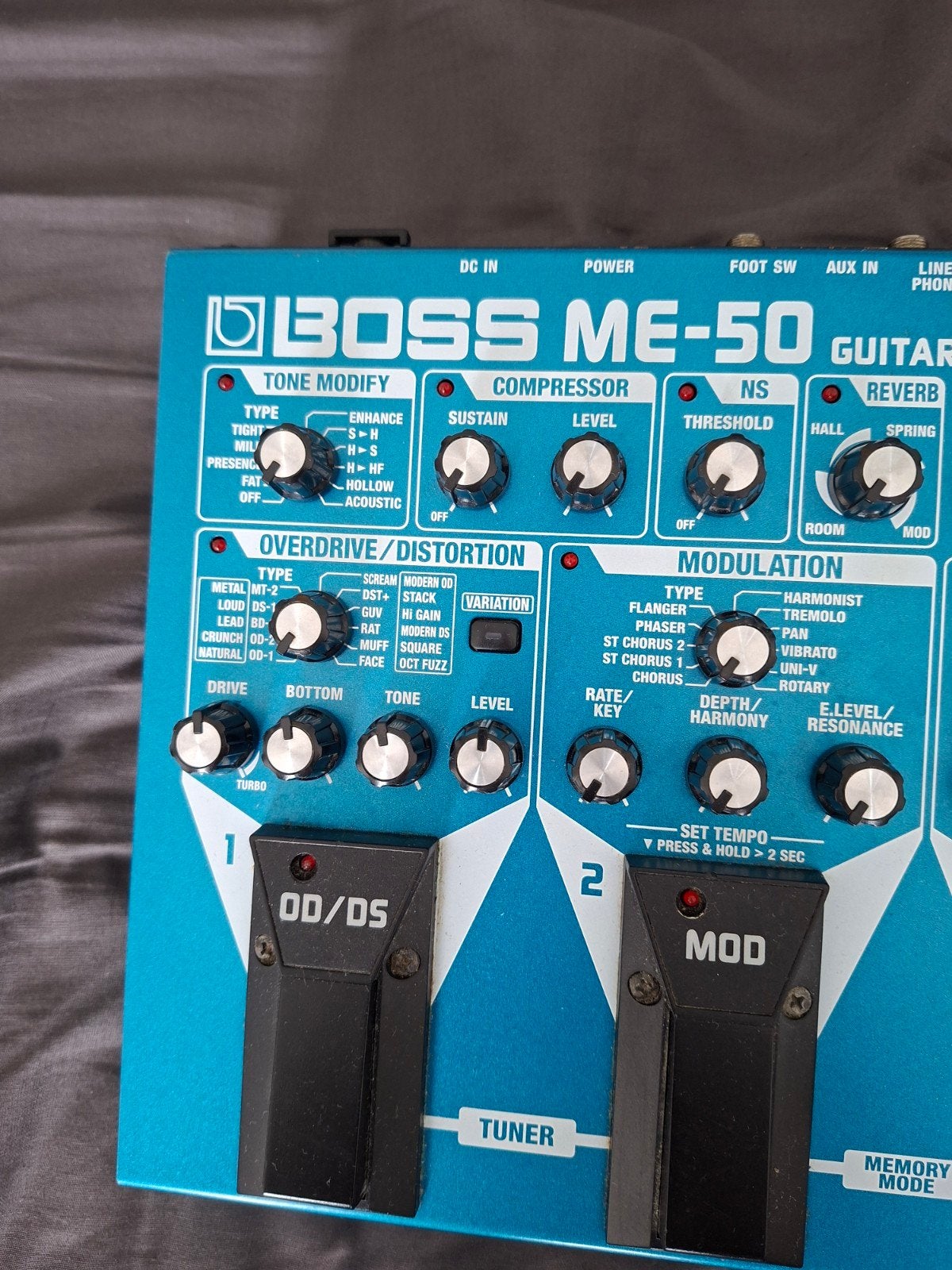 Boss ME-50 Gitaar Multi-effectpedaal met Adapter, Muziek en Instrumenten, Effecten, Ophalen of Verzenden, Zo goed als nieuw, Chorus