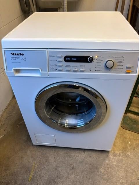 MIELE W5893 EDITION111 8 KILO 1600 TOEREN, Ophalen, Gebruikt, 8 tot 10 kg, 1600 toeren of meer