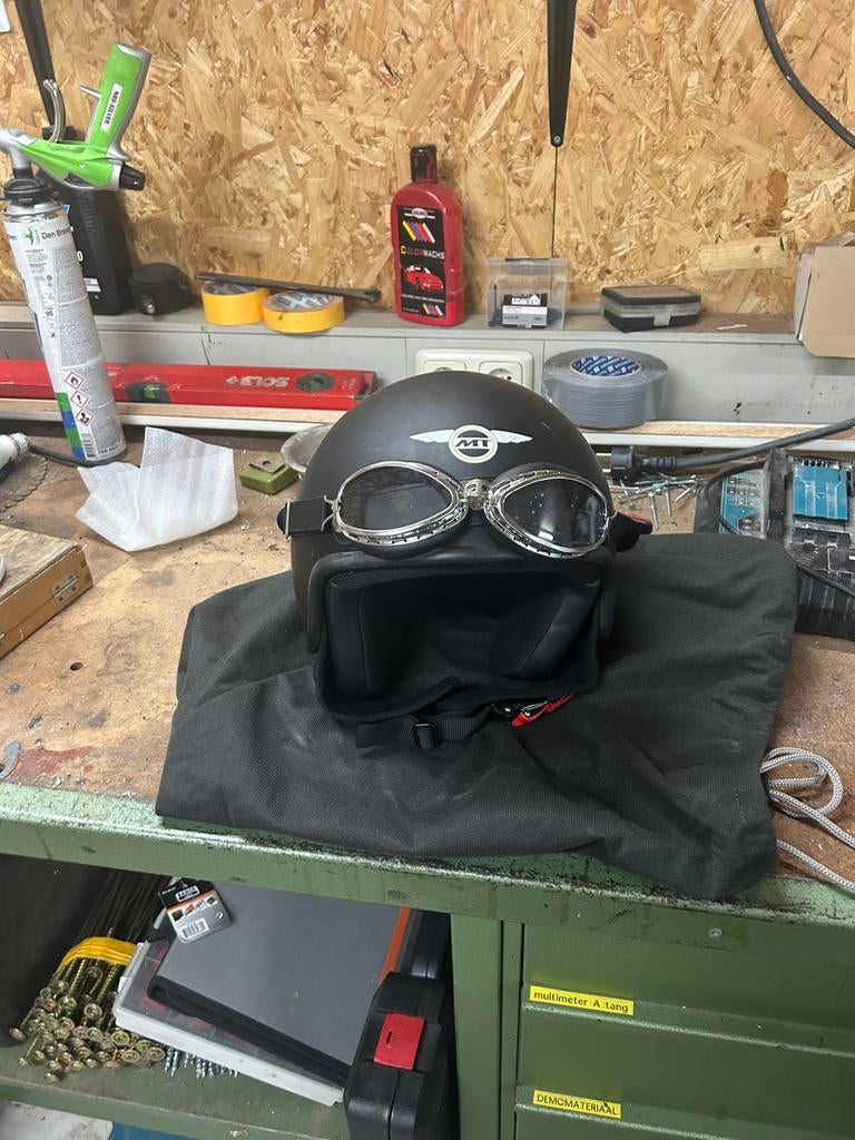 Zo goed als nieuw mt  motorhelm xl, Motoren, Ophalen of Verzenden, Tweedehands, Overige merken