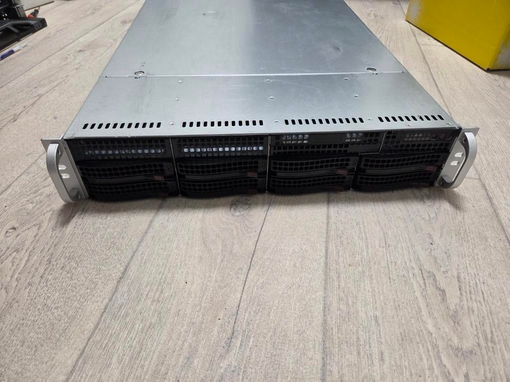 Supermicro X10DRi met 2x Xeon 80v4, 32g ram, 8x LFF, Computers en Software, Servers, Ophalen, Gebruikt, 2 tot 3 Ghz, 32 GB