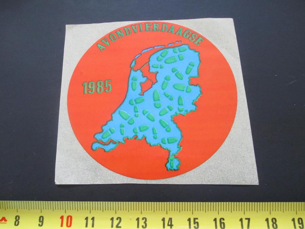sticker Avondvierdaagse 1985  Wandelen, Verzamelen, Ophalen, Zo goed als nieuw