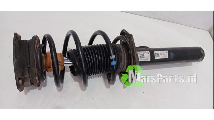 Schokdemperpoot links-voor van een Skoda Octavia, Gebruikt, -, -, Ophalen of Verzenden