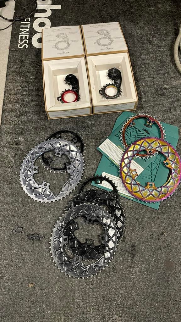 Absolute black oval voorbladen en ospw derailleur kooi, Ophalen of Verzenden, Zo goed als nieuw, Derailleur of Ketting