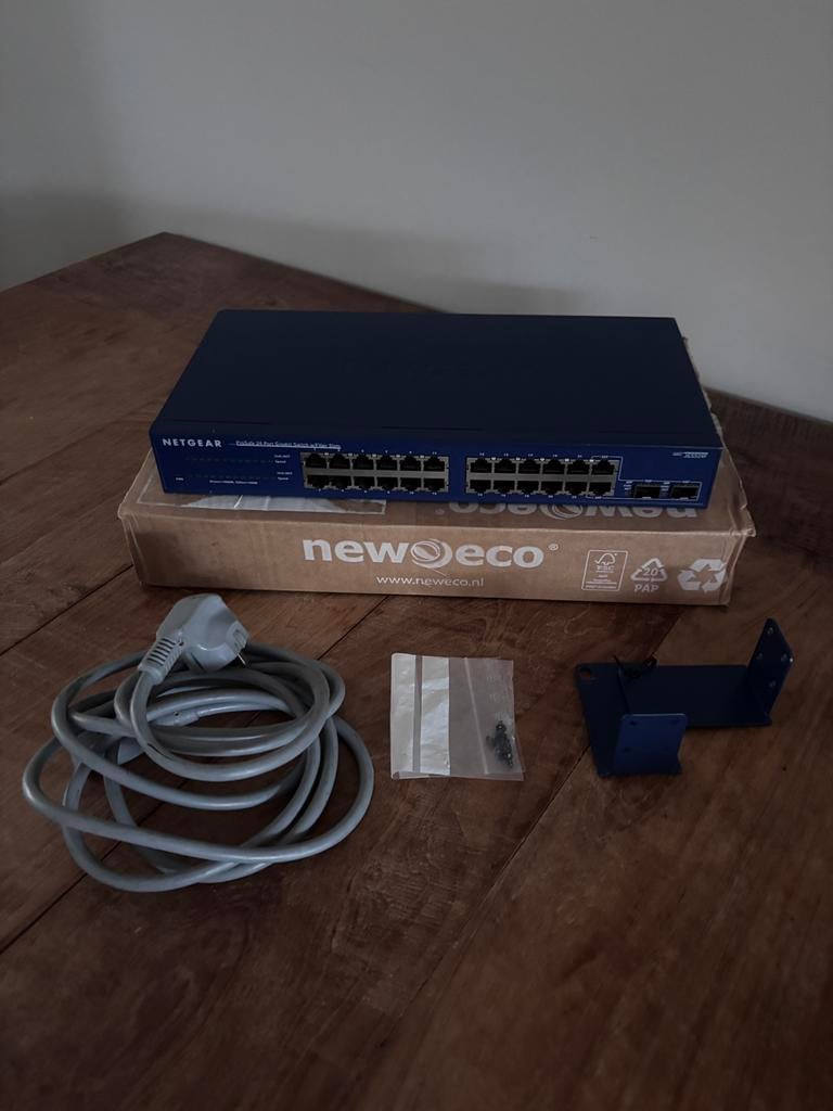 Netgear Switch JGS524F, Computers en Software, Ophalen of Verzenden, Zo goed als nieuw