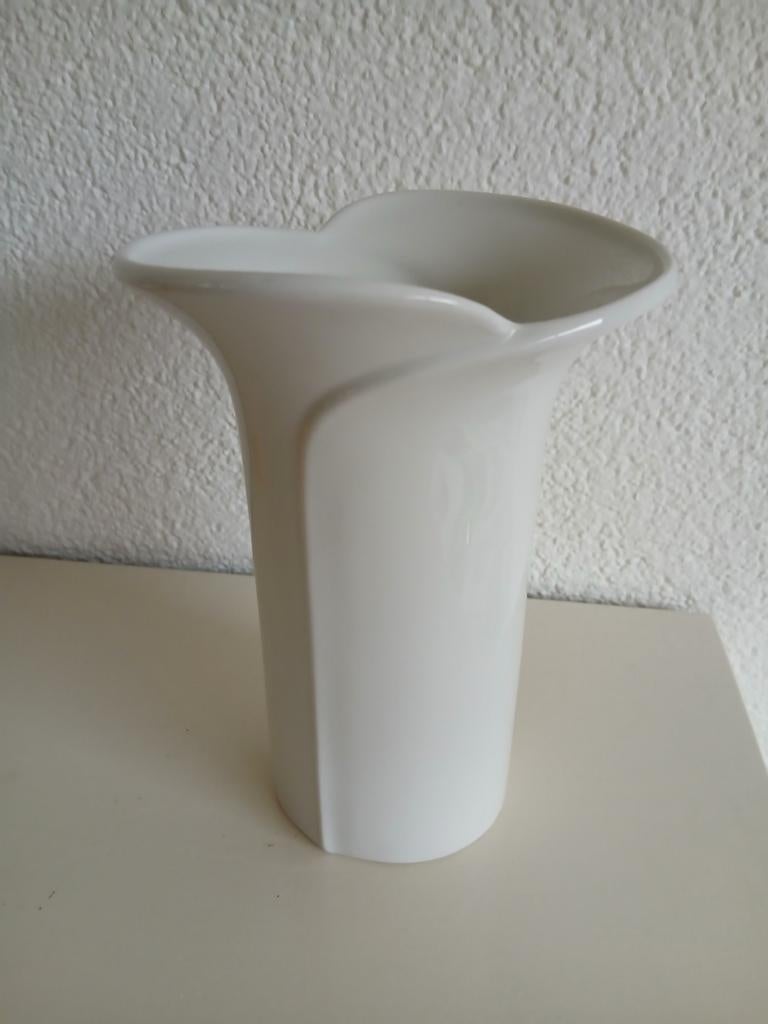 Vintage jaren 60 vaas, Wit, Aardewerk of Porselein, Ophalen of Verzenden, Zo goed als nieuw