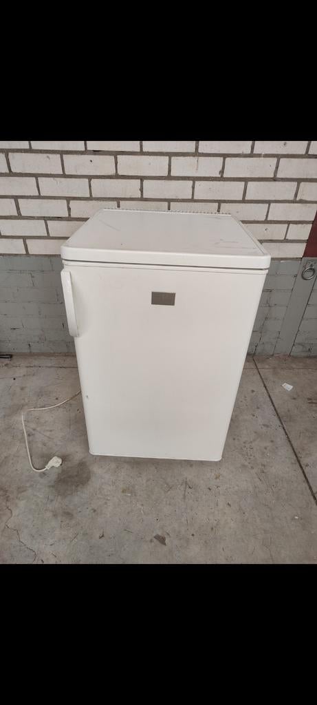 Goedwerkende koelkast, Witgoed en Apparatuur, Vriezers en Diepvrieskisten, Ophalen, Zo goed als nieuw, Minder dan 60 cm, 160 cm of meer