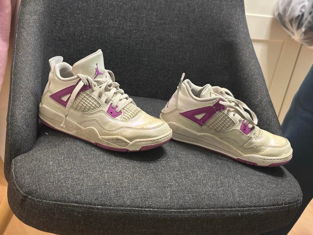 Jordan 4 - Maat 33 - Gedragen, goede staat, Ophalen of Verzenden, Gedragen, Wit, Sneakers of Gympen