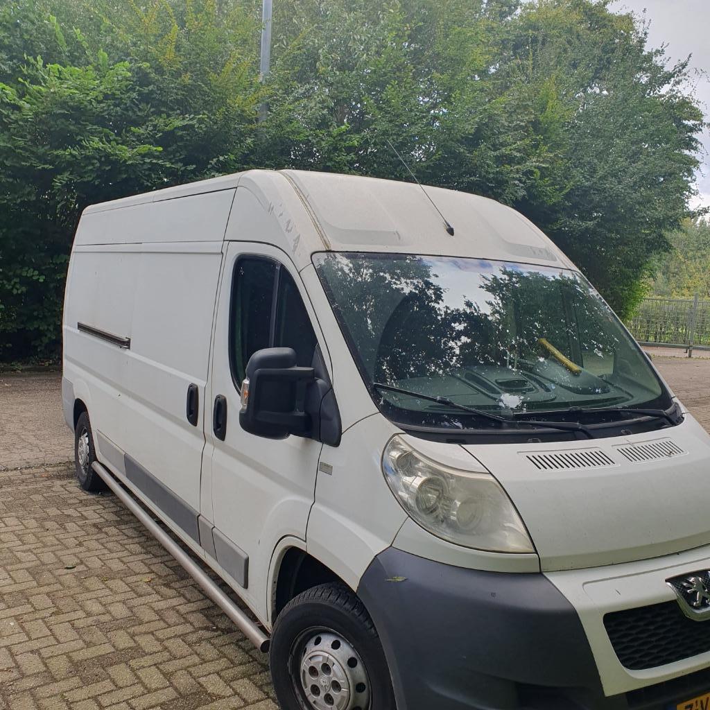 Busje huren met chauffeur, Diensten en Vakmensen, Koeriers, Chauffeurs en Taxi's, Koeriersdiensten