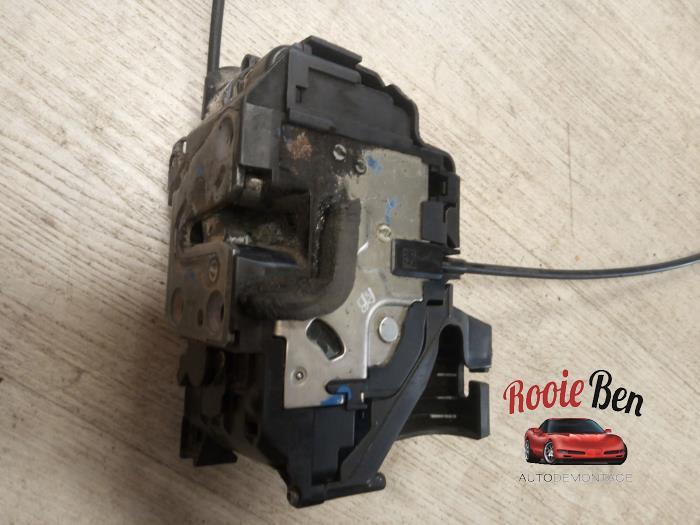 Deurslot Mechaniek 4Deurs links-voor van een Renault Clio, Gebruikt, -, Renault, -
