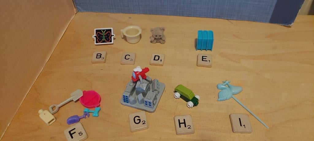 Per stuk voor poppenhuis kinderkamer, Ophalen of Verzenden, Zo goed als nieuw, Poppenhuis