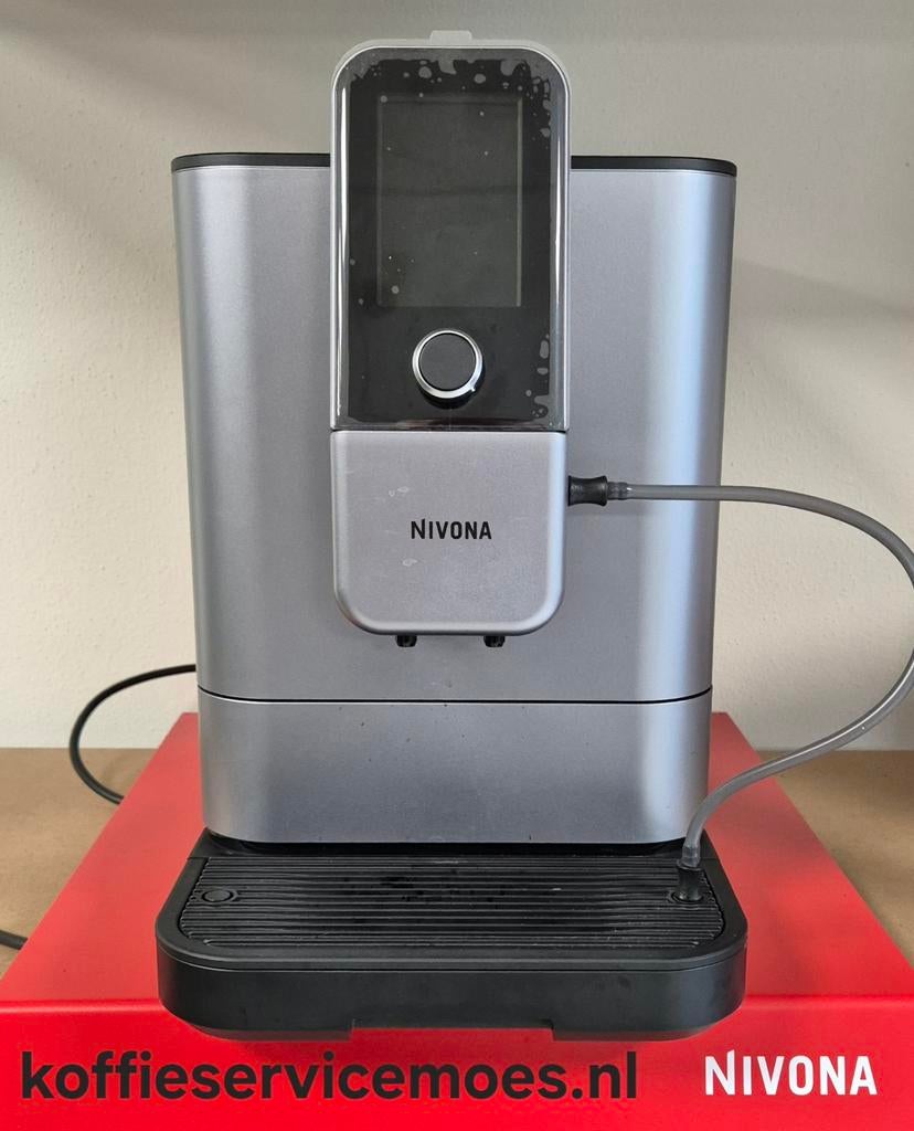 Nivona 8107 nieuw !!!! Met warme en koude koffiespecialiteit, Ophalen of Verzenden, Zo goed als nieuw, Espresso apparaat